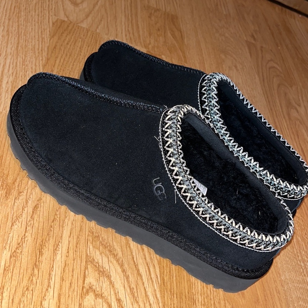 UGG Tasman slippers